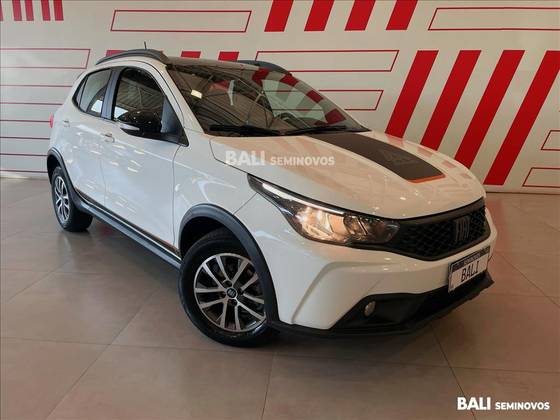 FIAT ARGO 1.3 FIREFLY FLEX TREKKING MANUAL FIAT ARGO 1.3 FIREFLY FLEX TREKKING MANUAL